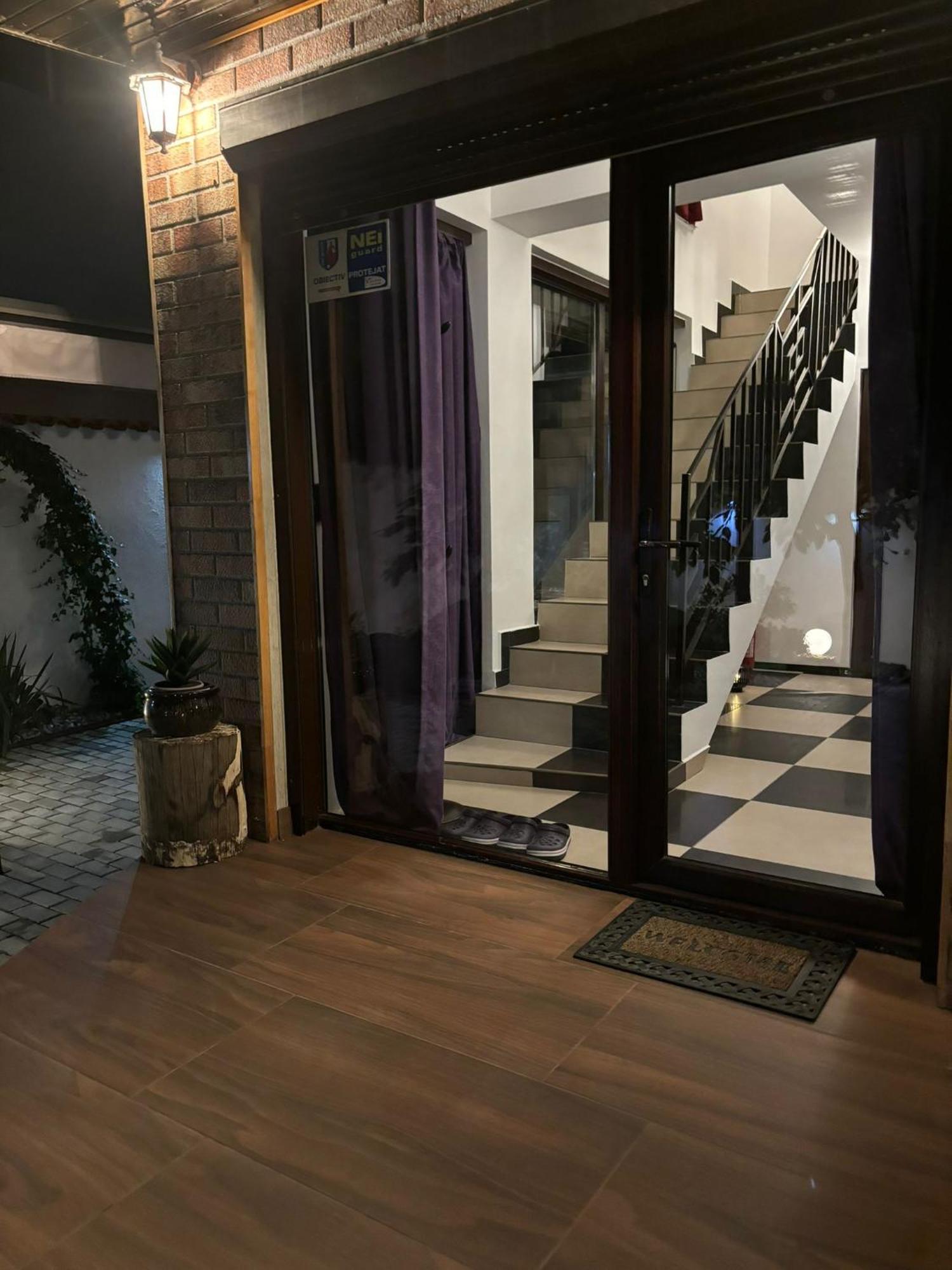 Hugo'S House Villa Costinesti Ngoại thất bức ảnh